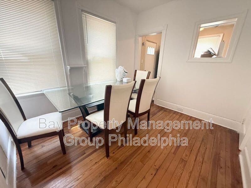 Collingdale House: 242 Pusey Ave