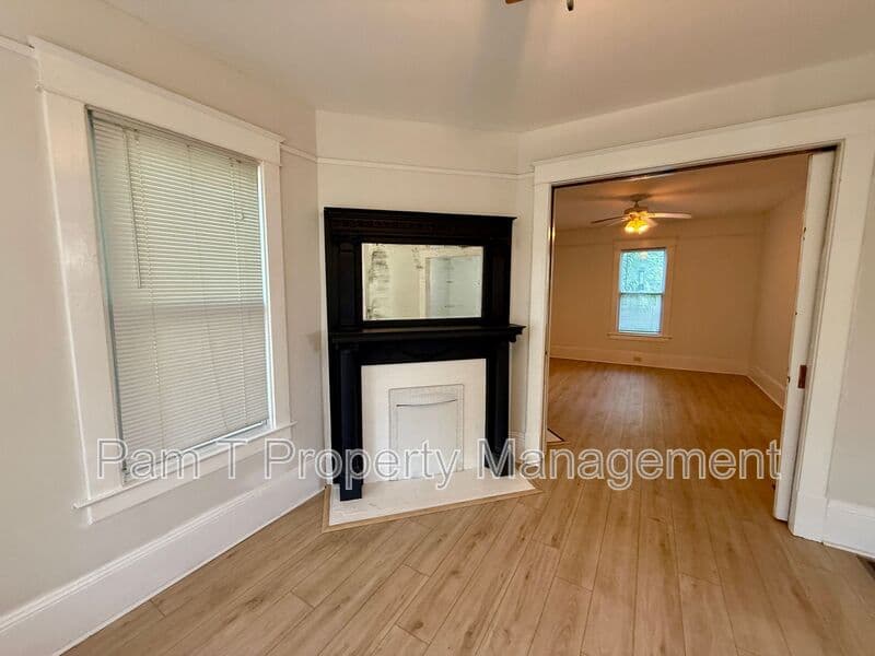 Savannah House: 611 W 44th St
