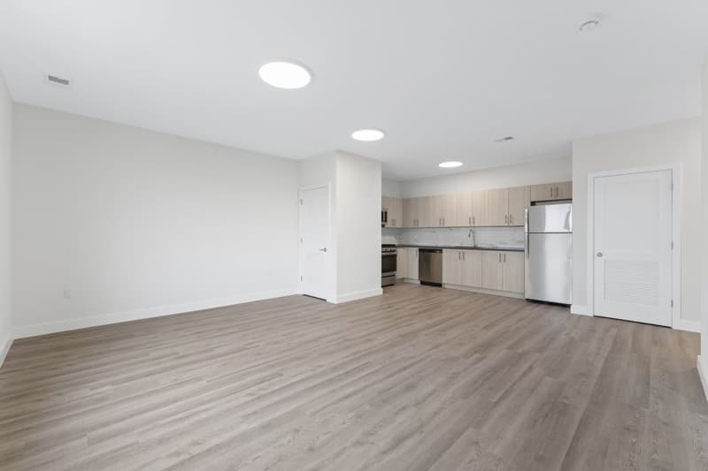 Orange Condo: 49s Day St. - 603