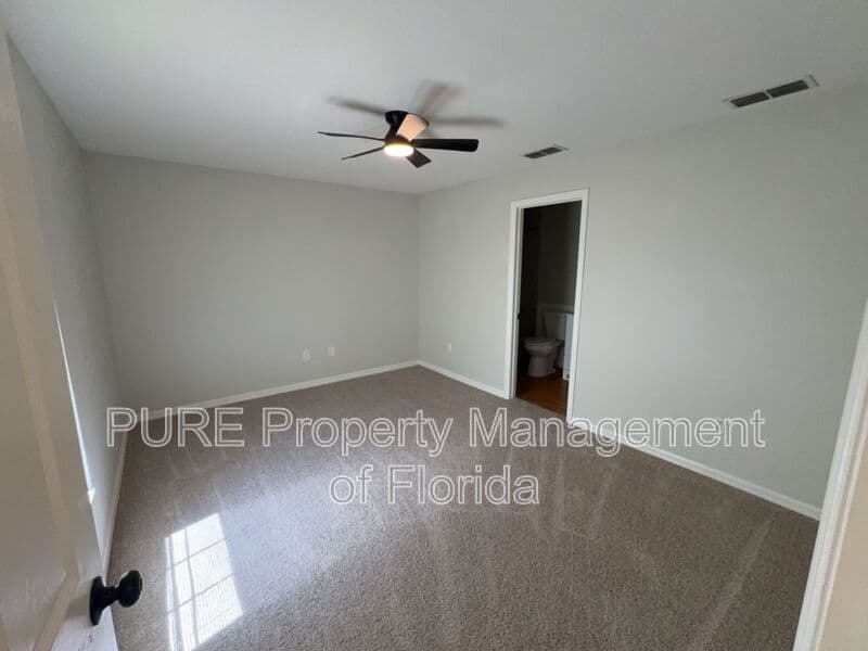 Ocala House: 53 Pecan Run Dr