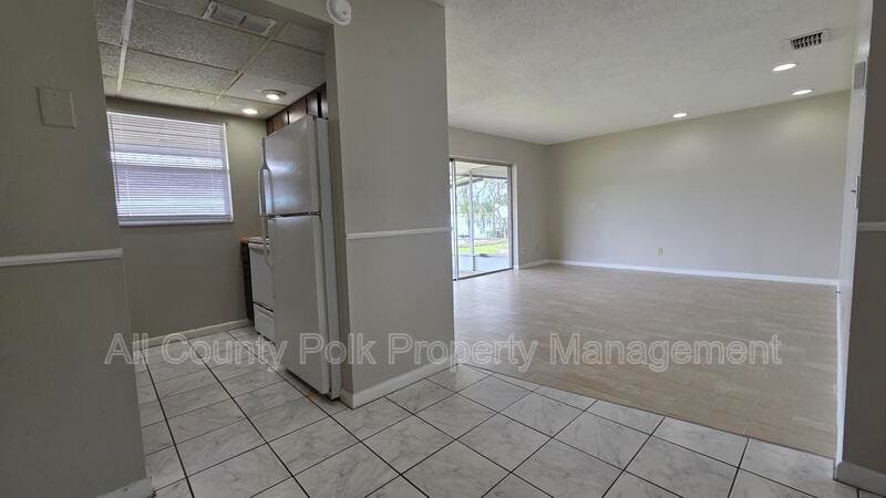 Lake Alfred Condo: 927 S Buena Vista Dr