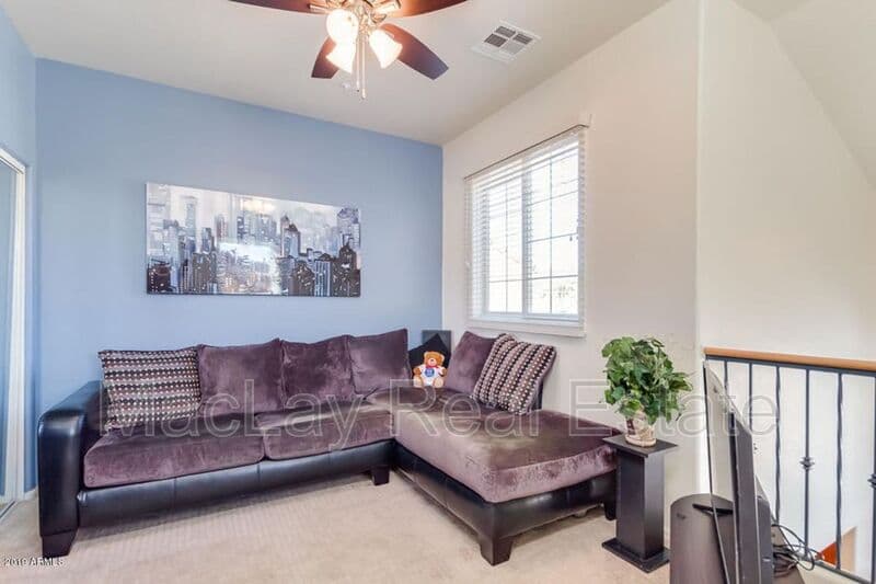 Gilbert Townhome: 1313 S Owl Dr