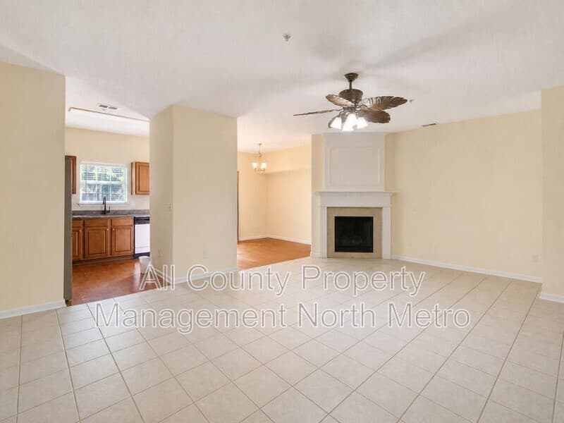 Cumming Townhome: 135 Primrose Drive