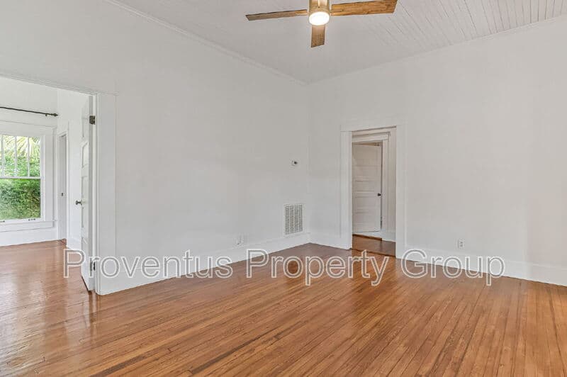Pensacola House: 904 North 16th Avenue
