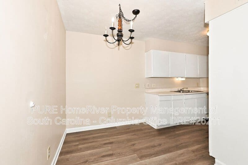 Columbia Condo: 1002 Old Manor Rd