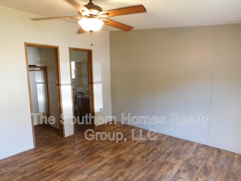 Etowah House: 308 Athens Pike