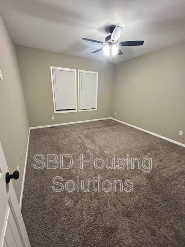 Blue Springs House: 8901 SW 8th St