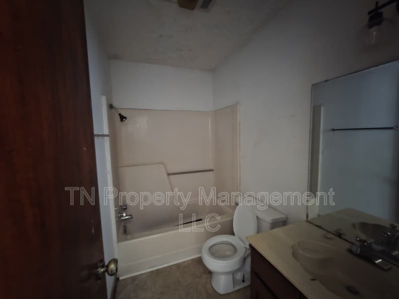 Lafayette Condo: 205 Rue Royale - D