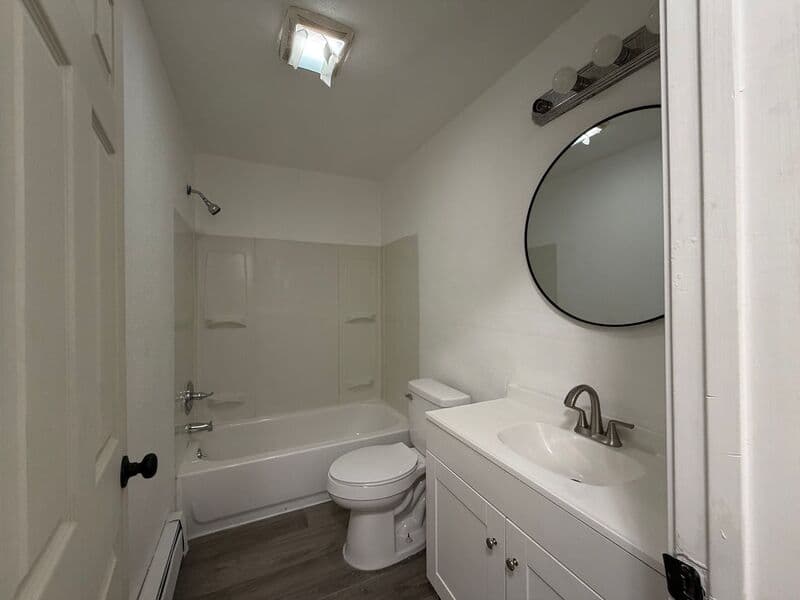 Anchorage House: 138 N Klevin St