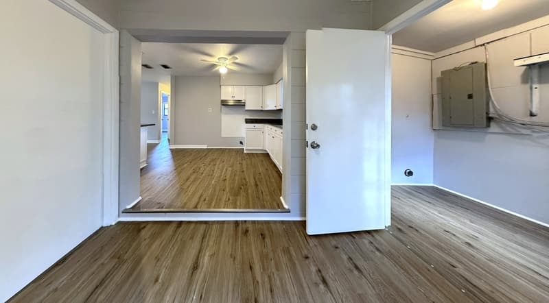 St. Petersburg House: 758 62nd Avenue North