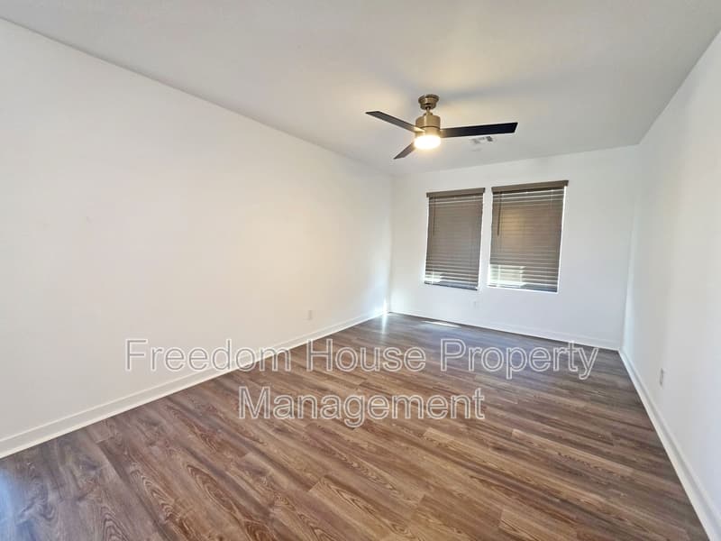Pahrump House: 766 Makenna Rain Drive