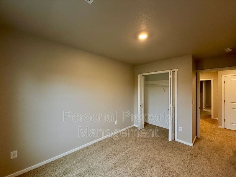 Vancouver House: 2633 NE 115th Place