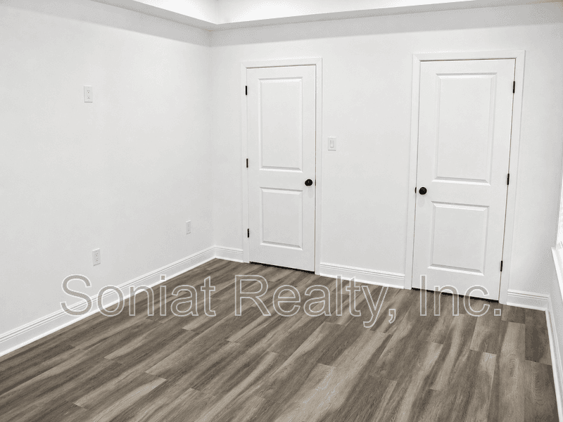 New Orleans Condo: 2023 First St.