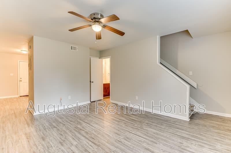 North Augusta Townhome: 157 Chalet North Court