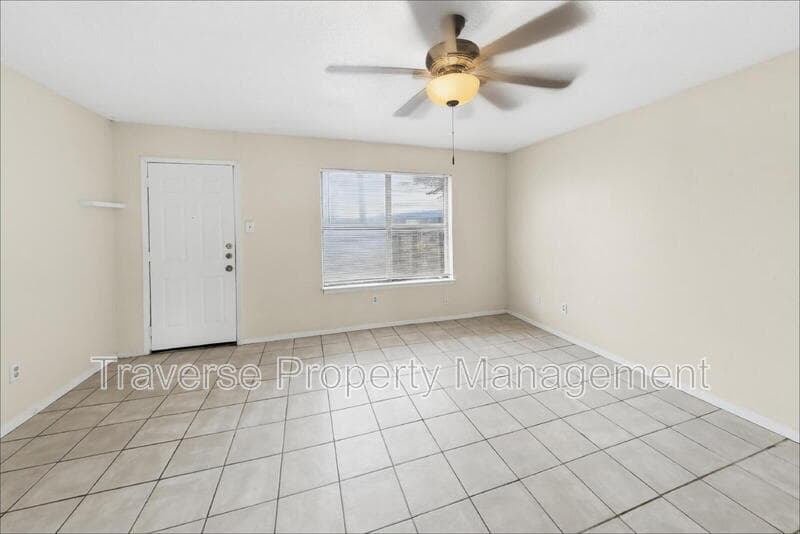 Arlington House: 1008 Bland Dr