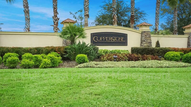 Parrish House: 11562 84th St Circle E