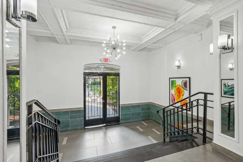 East Orange Condo: 120 S Harrison St - Apt - 37