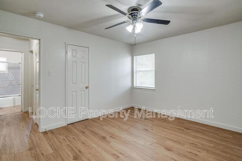 Fort Worth House: 3419 South University Drive
