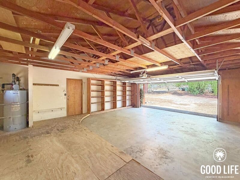 Valley Center House: 19286 Paradise Mountain Rd