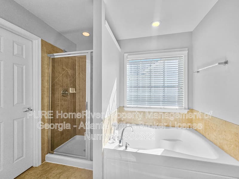 Cumming House: 4025 Azurite St