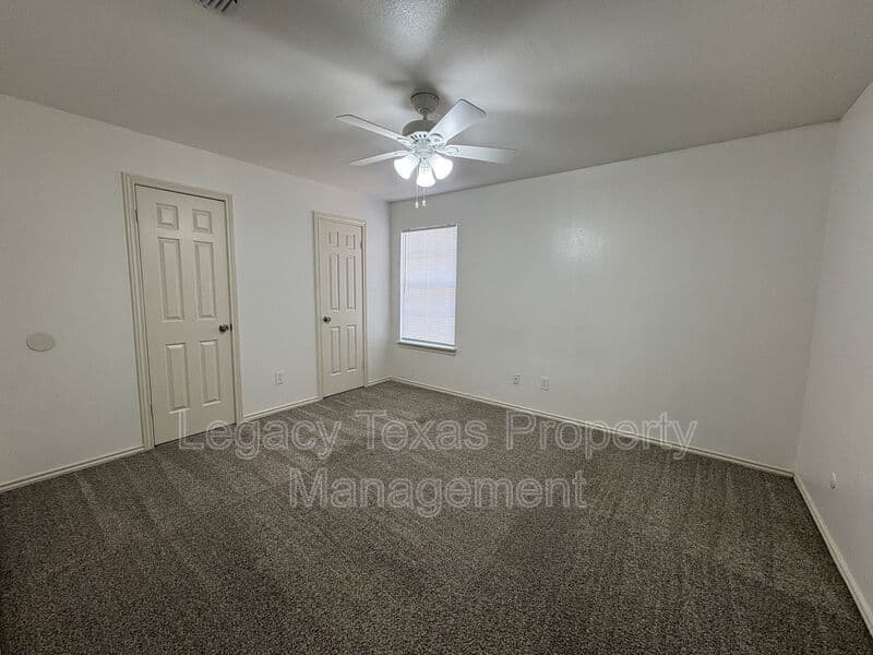 CLEBURNE Condo: 1601 N Nolan River Rd