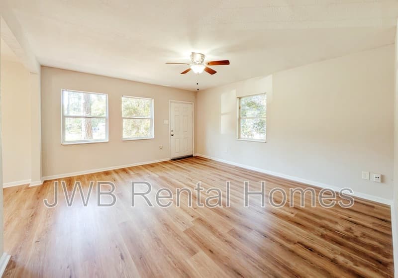 Jacksonville House: 3643 Morris Ave
