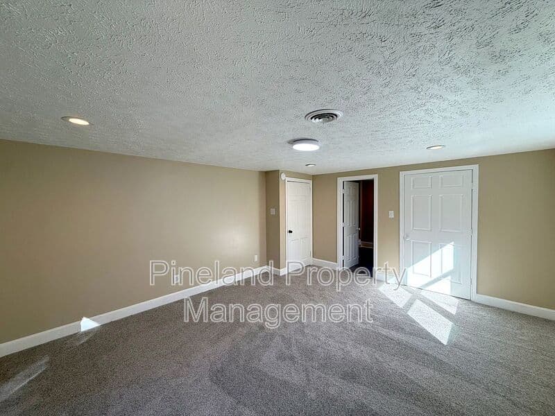 Raeford House: 602 Lewis Street