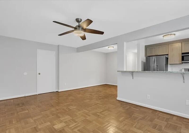 Arlington Condo: 500 S Courthouse Rd