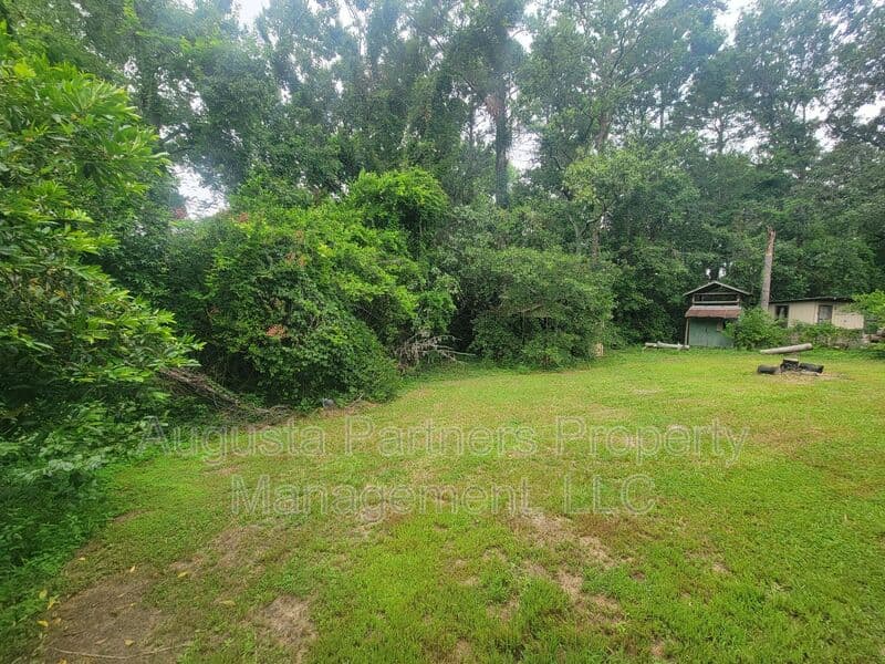 Augusta House: 2441 Dickey Rd