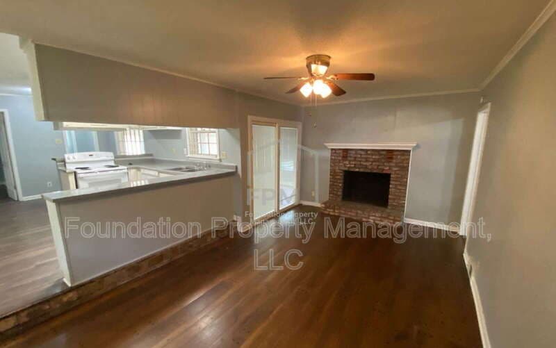 Memphis House: 3083 Dothan Street