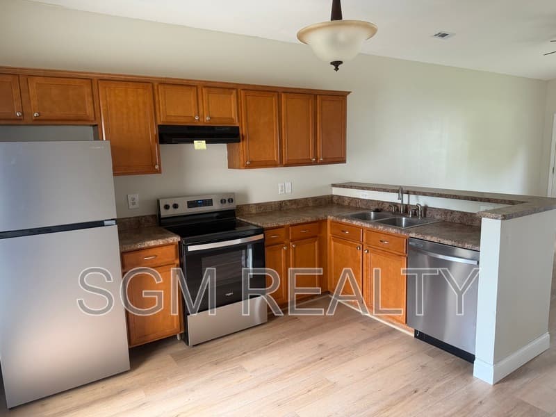 Belleville Condo: 26 N 18th St