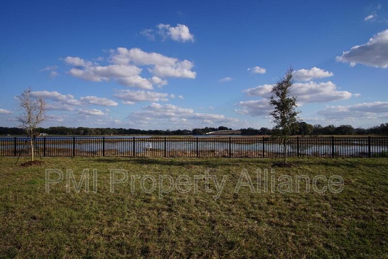 Davenport House: 908 Brooklet Dr