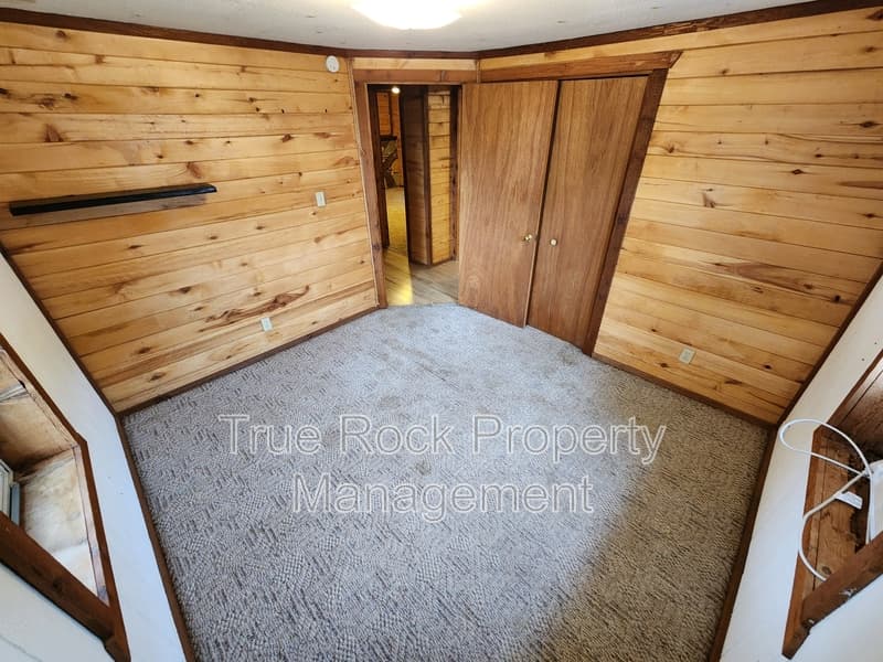 Roff House: 18745 CR 3460 (Roff)