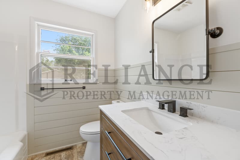 Wichita House: 7315 West Galoway