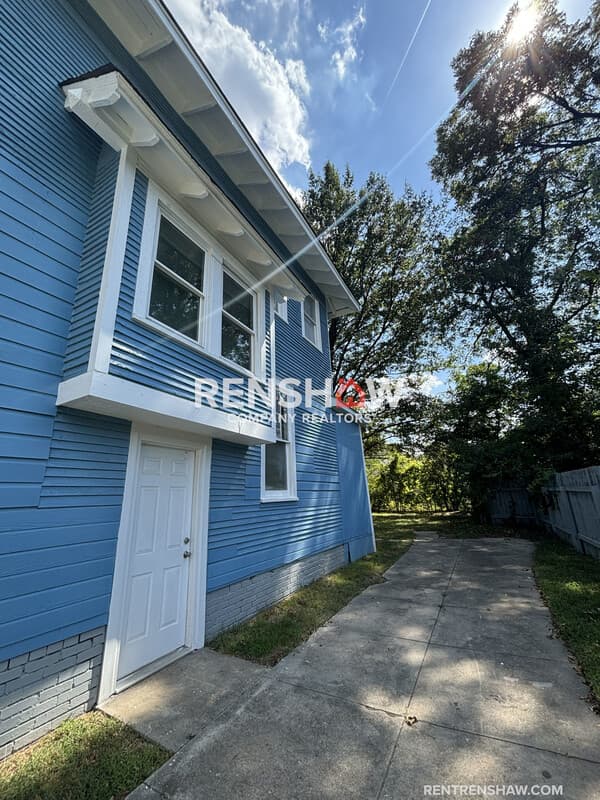 Memphis House: 1571 E Mclemore Ave