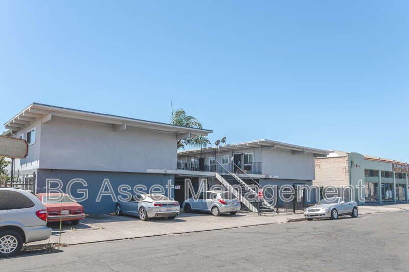 Sacramento Condo: 728 Darina Avenue