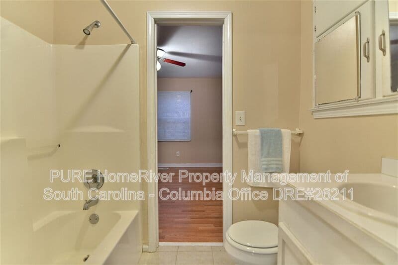 Columbia House: 1545 Lilly Avenue