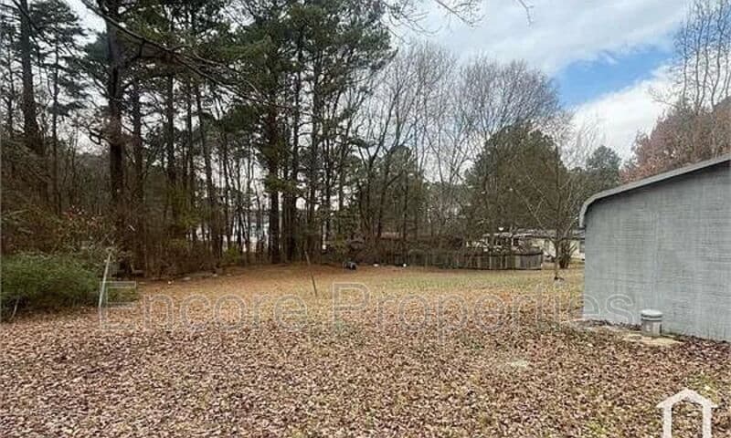 Holly Springs House: 1617 North Main Street