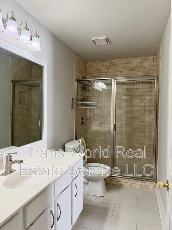 Duluth House: 3354 Roundfield Circle