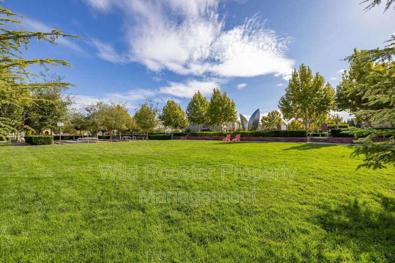 Sacramento House: 3500 Forney Way