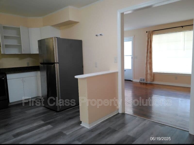 Oklahoma City House: 2312 N Meridian Ave