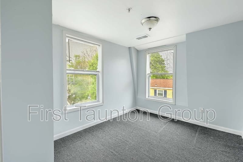 Taunton Condo: 458 Weir Street
