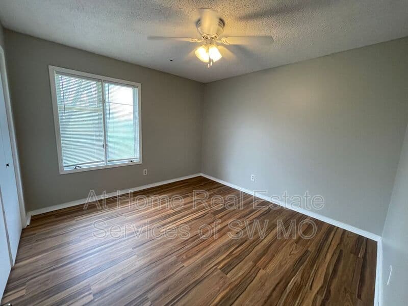 Springfield Condo: 4813 S Glenn Ave
