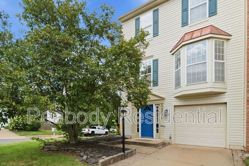 Sterling House: 46670 Cavendish Sq