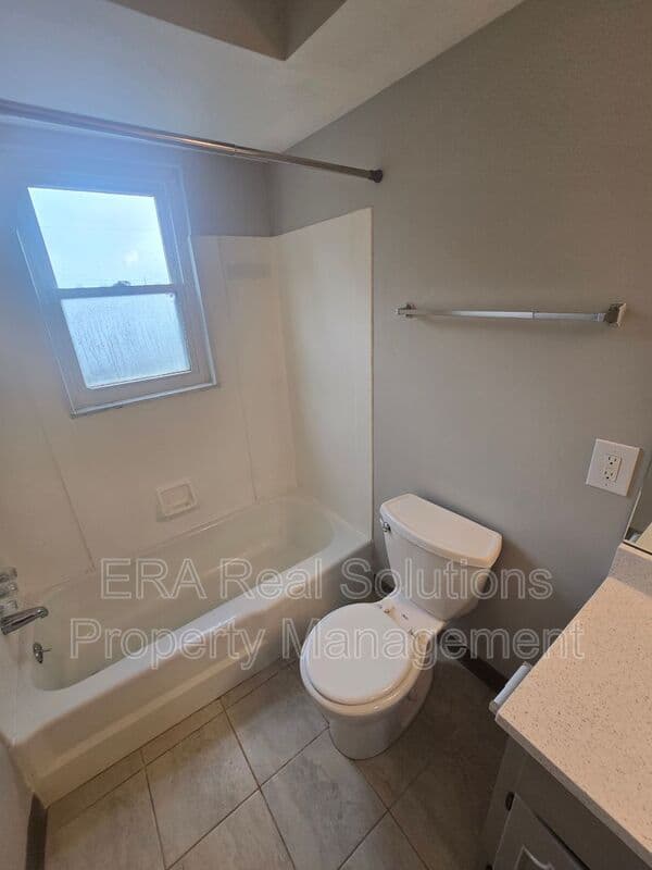 Columbus Condo: 852 S Roys Ave