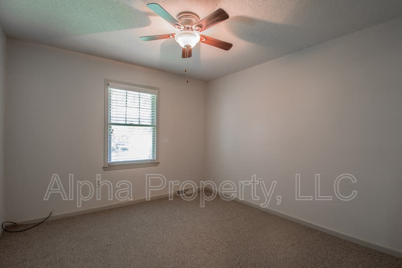 Greer House: 102 Ticonderoga Drive