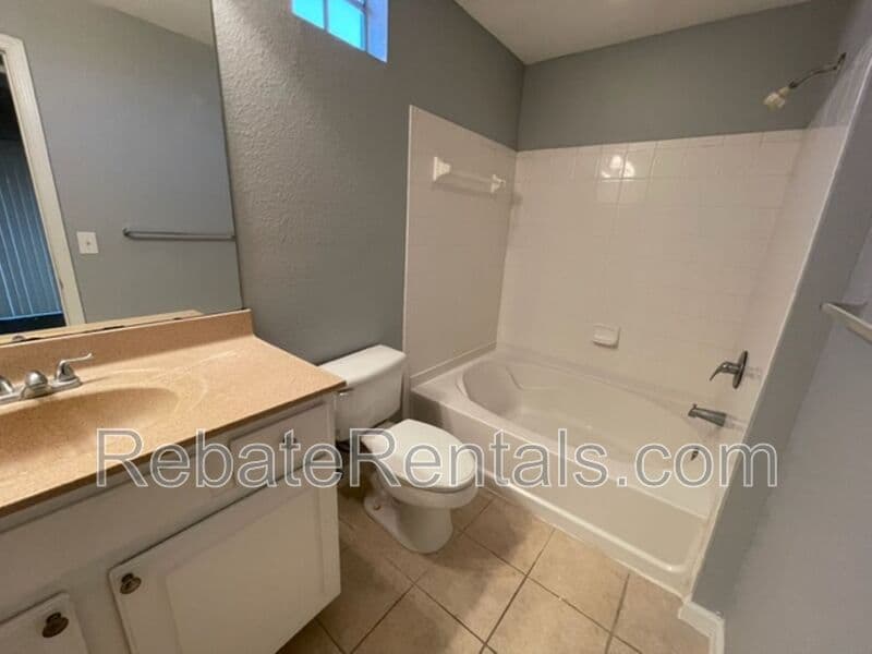 Jacksonville Condo: 10075 Gate Parkway