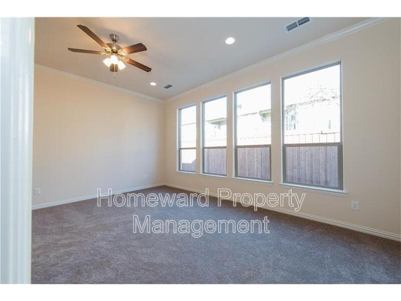 Irving House: 4004 Hanaa Court