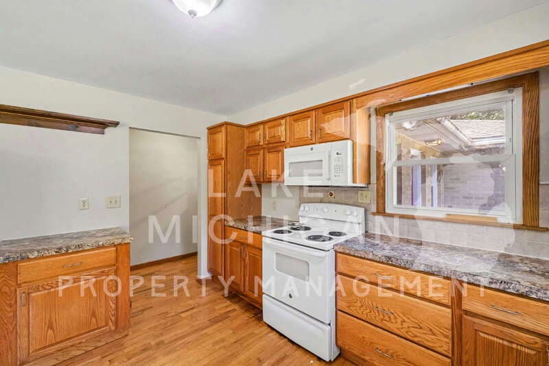 Hudsonville House: 3108 Ottogan Street