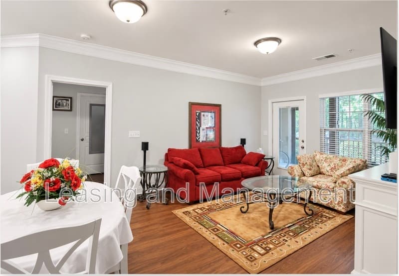 Mount Pleasant Condo: 1807 Basildon Road